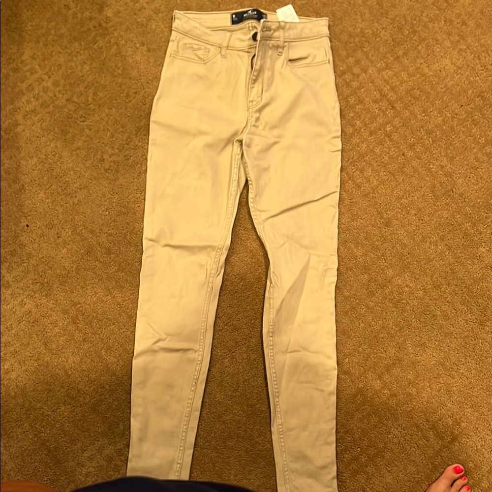 Hollister Tan Skinny Jeans Versatile Style